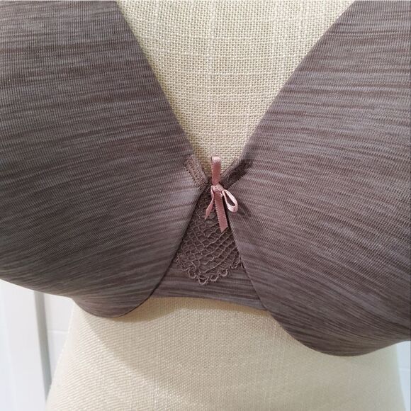 Cacique Full Coverage Bra Size 46C - Picture 2 of 10